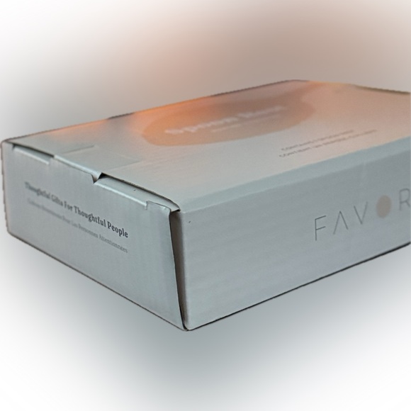 Grab this Spoon Rest - NWT New with tags in box. Beautiful and useful. - Picture 7 of 7